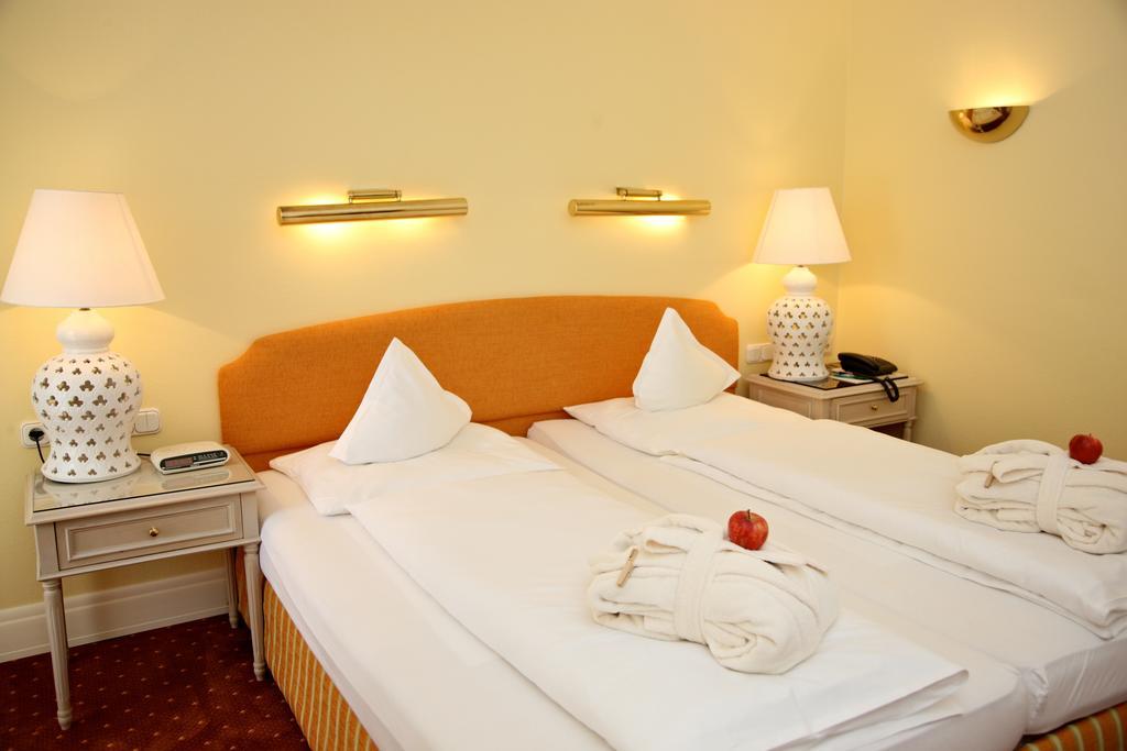 Wunsch Hotel Muerz - Natural Health & Spa Hotel Bad Fussing Room photo
